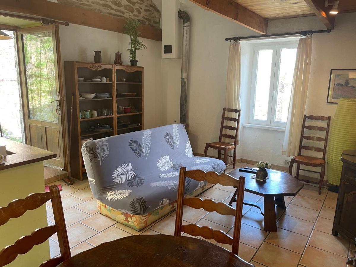 Charmant Petit Gite Au Coeur De L'Ardeche Saint-Melany Екстериор снимка