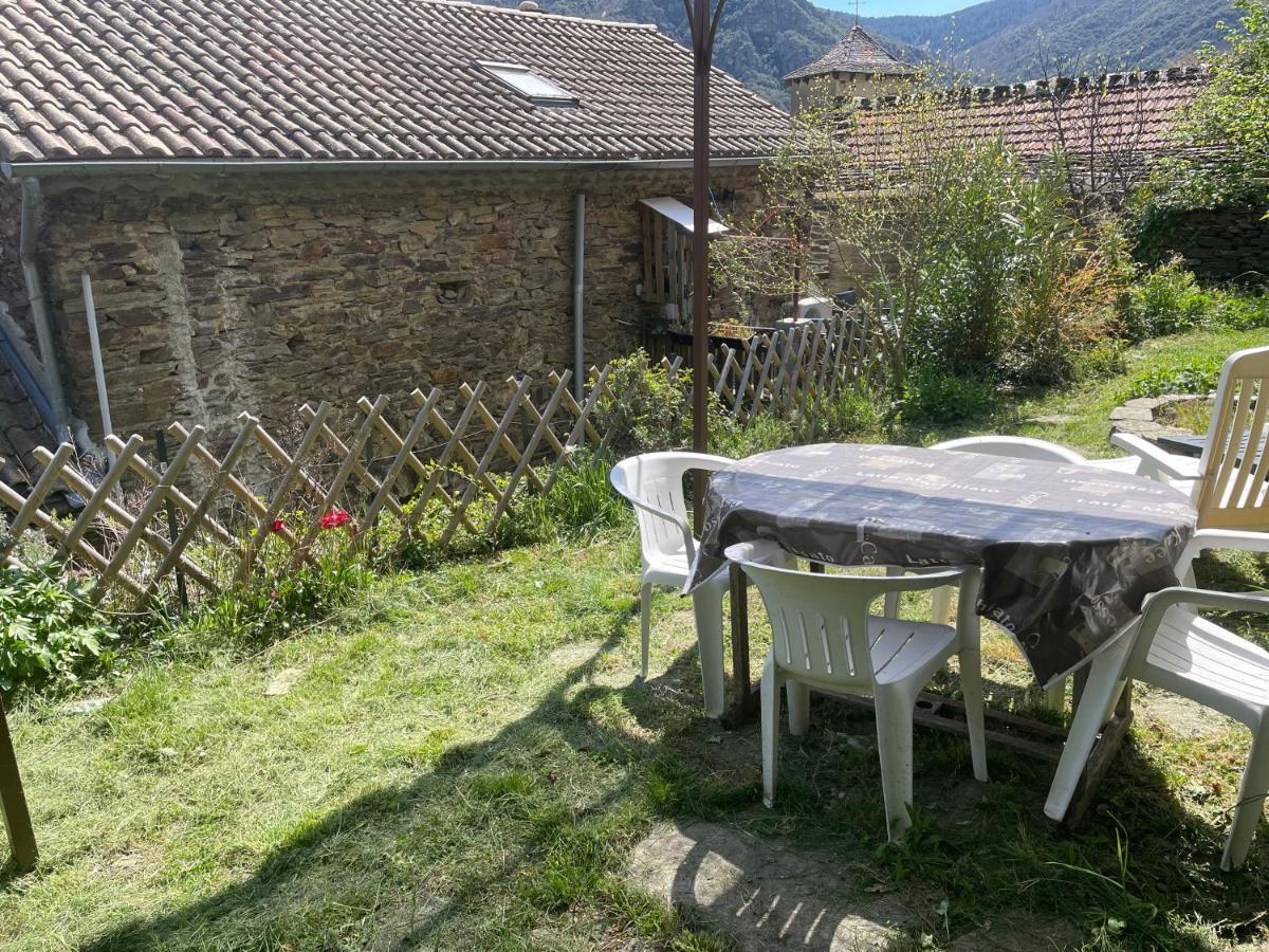 Charmant Petit Gite Au Coeur De L'Ardeche Saint-Melany Екстериор снимка